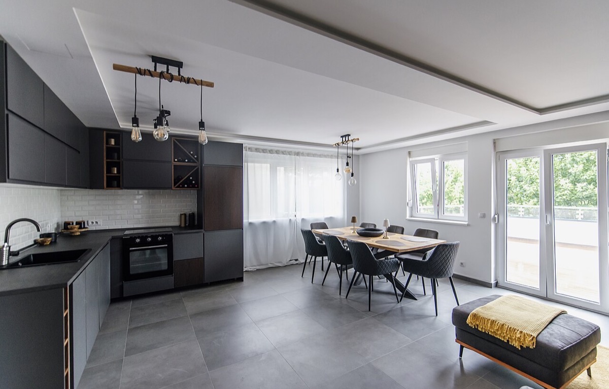 Bright modern kitchen and dining area ready for inspection
